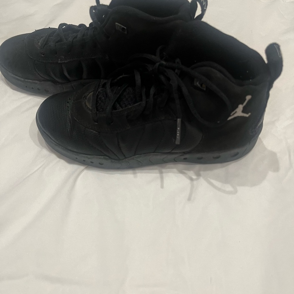 Jordan kids 1yr Black Sneakers